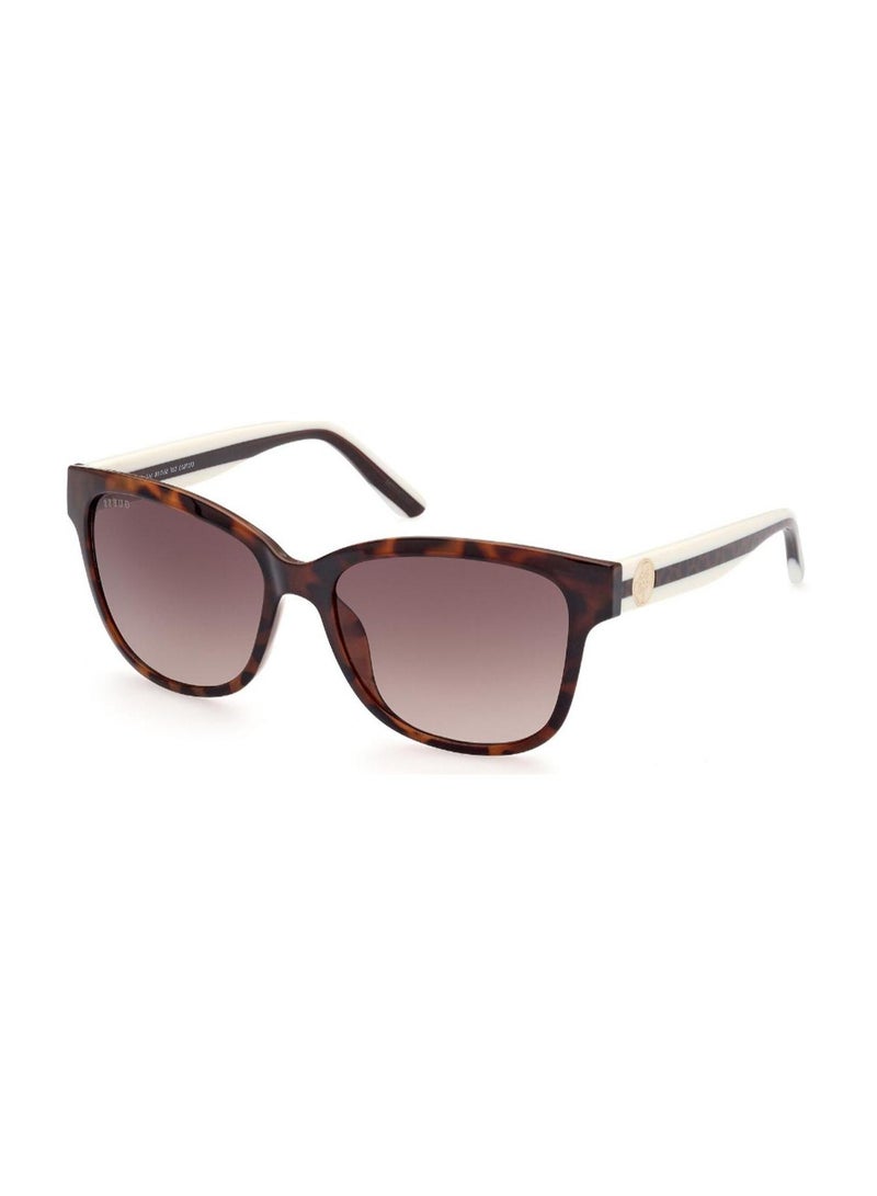GUESS GU7823 53F Designer Unisex Sunglasses – Trendsetting Fashion Eyewear, Iconic Logo Wayfarer Tortoise Frame Design, with brown Lenses for UV Protection - Image 5